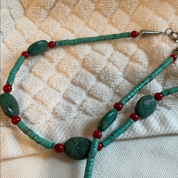 Chic Turquoise and Red Beaded Necklace - Picture 5 of 7